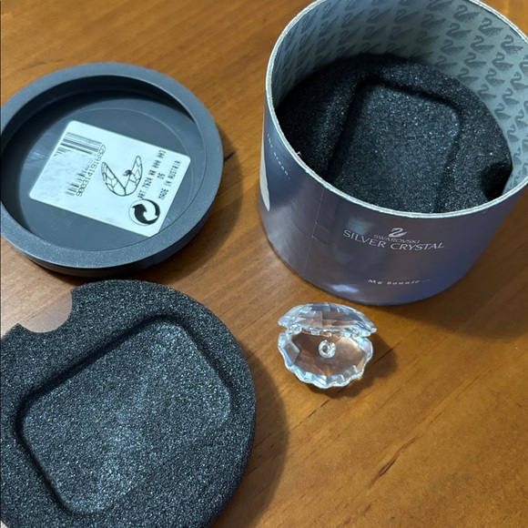 Swarovski Crystal Clam Ornament 7624 - Picture 2 of 4